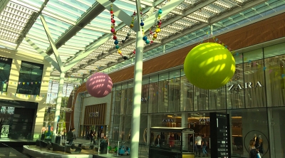 ballon géant aux Docks Bruxsel en Belgique