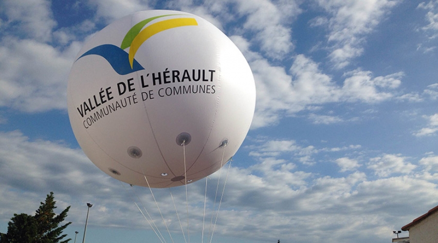 ballon publicitaire géant pour la foire exposition de Gignac dans l&#039;hérault